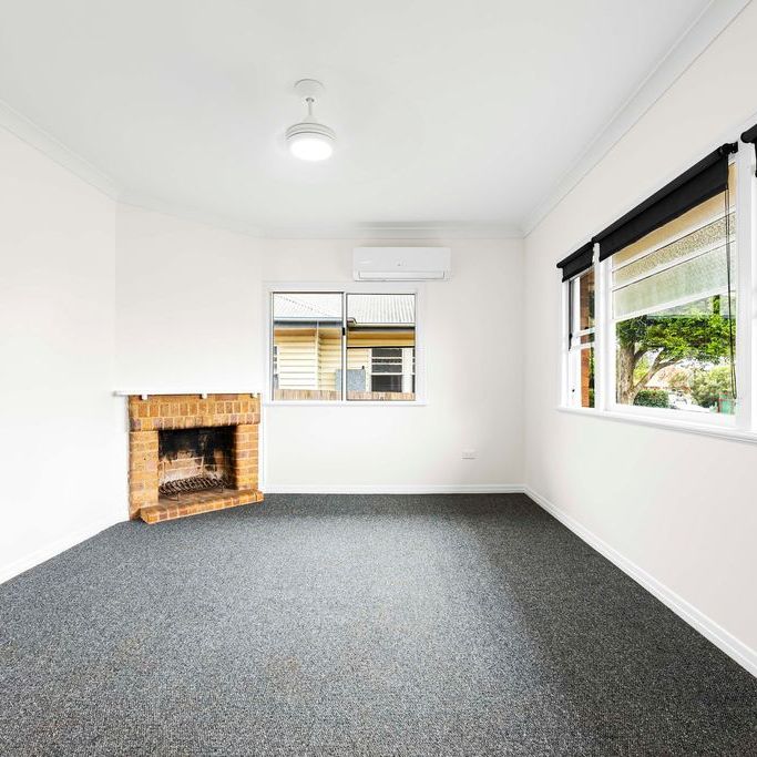 Charming family home in Harristown, short walk to school - Photo 1