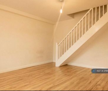 2 bedroom terraced house to rent - Photo 3