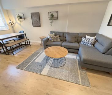 6 bedroom terraced house to rent - Photo 2