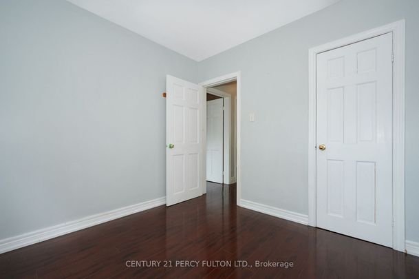 For Lease - 2961 Lawrence Avenue, Toronto, Ontario - Photo 1