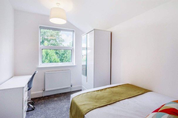 4 bedroom terraced house to rent - Photo 1