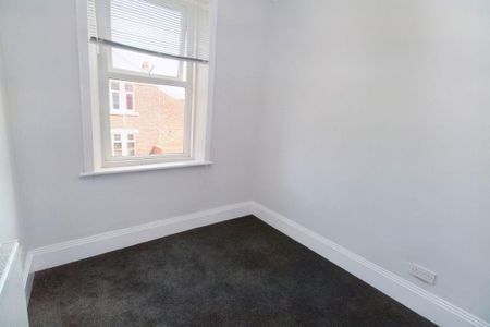 3 bed terraced house to rent in NE2 - Photo 3