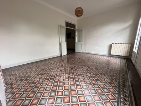 Apartment - Photo 2