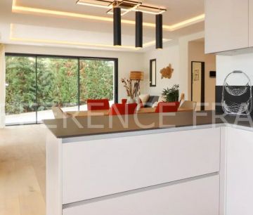 Villa • Les Colles-Camp Lauvas-Font de l'Orme - Photo 5