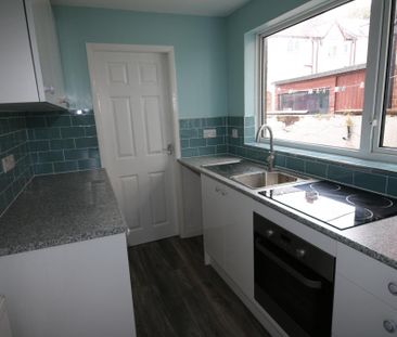 2 bedroom terraced house to rent - Photo 5