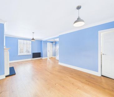 3 bedroom end of terrace house to rent - Photo 1