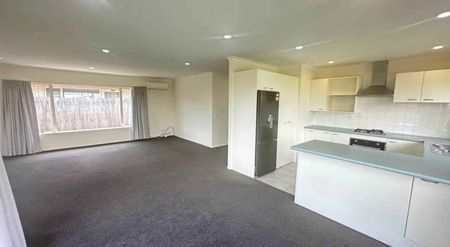 Three bedroom house in the heart of Dannemora - Photo 2