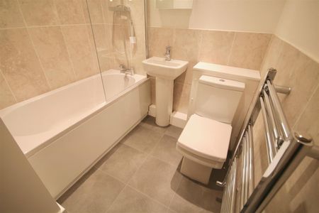 Enterprise House, Isambard Brunel Road - Photo 4