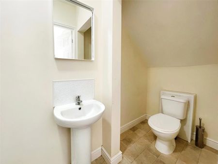 1 bedroom parking to rent - Photo 4