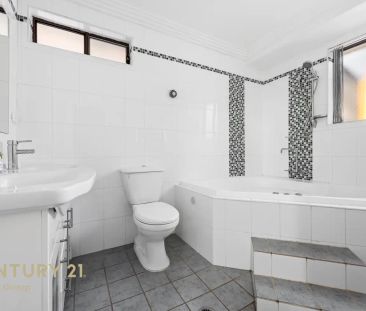 59 Lorenzo Crescent, Rosemeadow NSW 2560 - Photo 5
