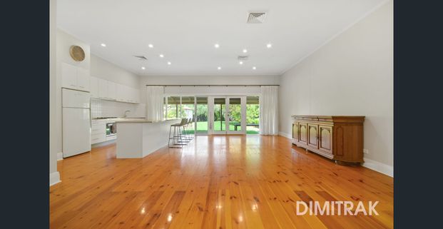 RENOVATED & EXTENDED City Fringe 4 BEDROOM Home with Solar Panels! - Photo 1
