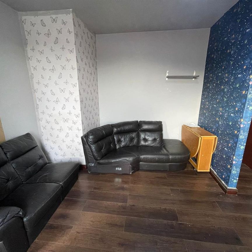 243 Dewsbury Road, Flat 2 - Photo 1