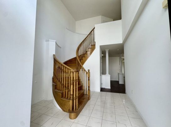 For Lease - 40 Lexington Avenue, Hamilton, Ontario - Photo 1