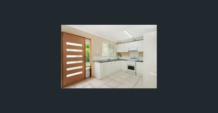 Beautifully Updated Family Home in a Prime Location - Photo 2