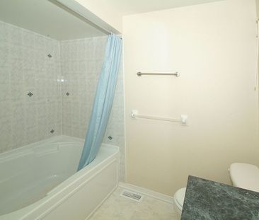 For Lease - 37 Barnstone Drive, Barrhaven, Ontario - Photo 6