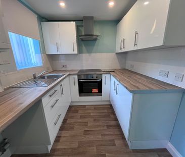 Lancaster Court, Ravenhill, Swansea, SA5 5DP - Photo 6