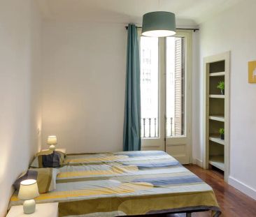 Room in a shared 16-bedroom apartment for rent in Sant Antoni, bills included - Foto 5