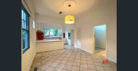 Well-Maintained Period Home in a Convenient Location - Photo 2