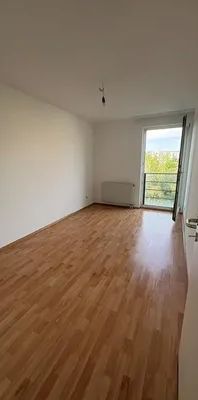 Ab sofort: Zentral begehbare, helle 4-Zimmerwohnung in Grünruhelage - Photo 1
