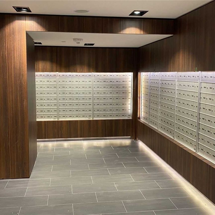 For Lease - 1 Yorkville Avenue Unit# 2810, Toronto, Ontario - Photo 1