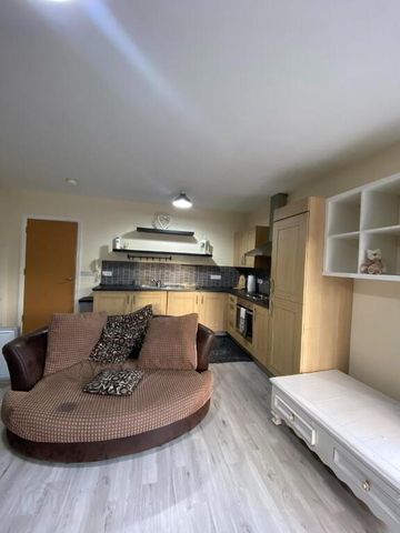 11 Meadowfields Close, Downpatrick, BT30 6GZ - Photo 2