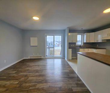 Appartement - 105 Rue Perron - Photo 2