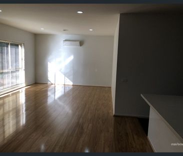 Great Location in Kilsyth/ Montrose. - Photo 3