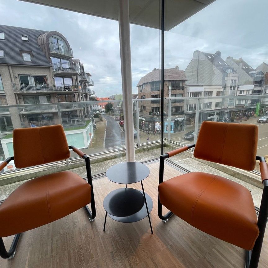 Prachtig appartement in het hart van St-Idesbald, op slechts 350 meter van de zee. - Photo 1