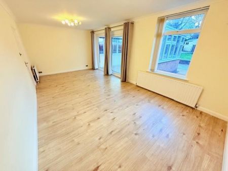 3 bedroom House To Let - Photo 2