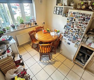3 bedroom detached to rent Primrose Close - Fully Furnished Home wi... - Photo 5