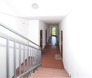 Pronájem bytu 1+kk 29 m2 - Fotografie 3