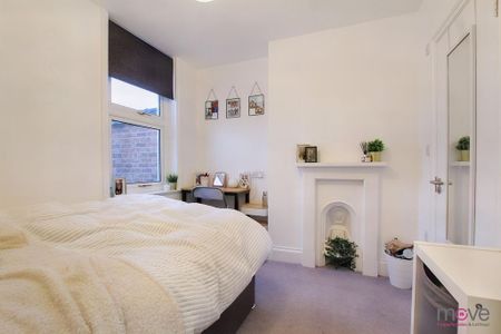 1 bedroom in a house share to rent - Photo 3