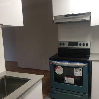 SPECIAL Move-in incentive!1 Bedroom Renovated Suite in Kitsilano! - Photo 3