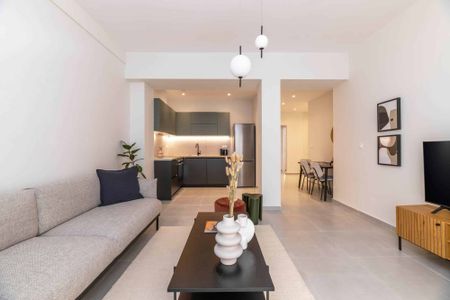 Cityscape Comfort 2BR Apartment in Ampelokipoi - Photo 5