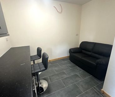 2 Bed Flat, Lorne Road, LE2 - Photo 1