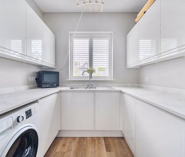 Hallam Road, Godalming, Surrey, GU7 - Photo 1