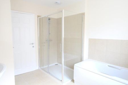 2 bedroom semi-detached house to rent - Photo 4