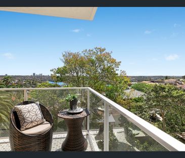 Stunning Water Views and Lock Up Garage - 6-month lease only, priva... - Photo 5