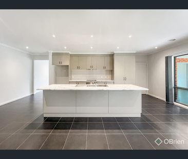 29 Valleyview Grove, Drouin, Vic 3818 - Photo 5