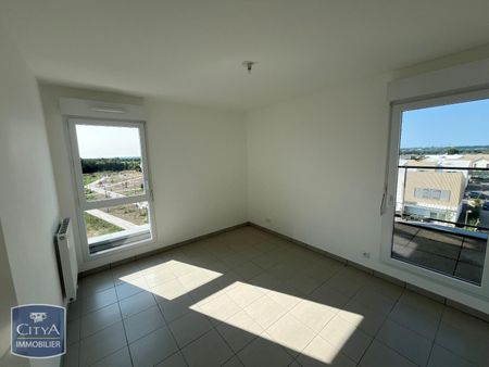 Location Appartement 3 pièces 60m² MONTLOUIS SUR LOIRE 37270 - Photo 3