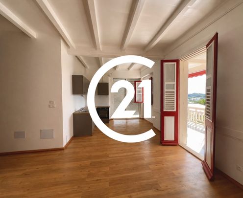 Location Appartement 82.28m² 4 pièces Fort de france - Photo 1