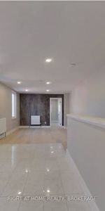 Completely renovated spacious layout! - Photo 4