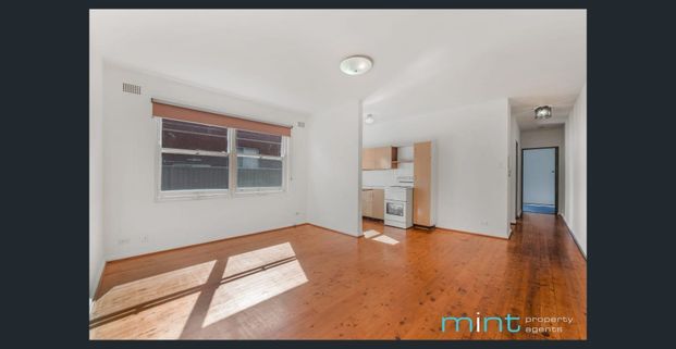 2 Bedroom Unit in Convenient Location - Photo 1