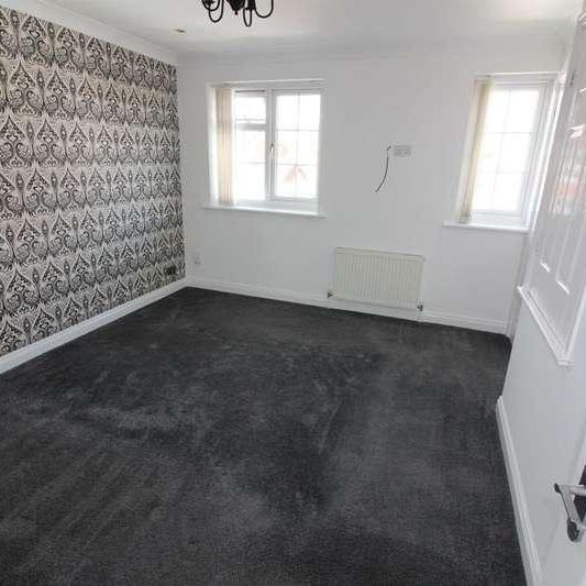 Kington Close, Willenhall, WV12 - Photo 1