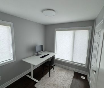 For Lease - 44 Juneau Street, Vaughan, Ontario - Photo 6