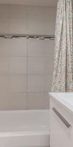 Loft entièrement meublé à louer Vieux-Québec juillet 2026 - Photo 4