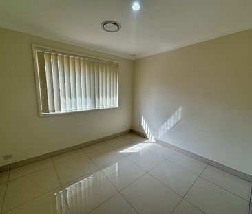 FAMILY FRIENDLY LIVING IN QUIET CUL-DE-SAC - Photo 3