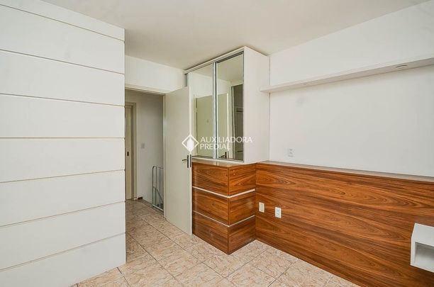 Casa em Condomínio com 2 quartos e 56m² para alugar em Vila Nova, Porto Alegre. - Photo 1
