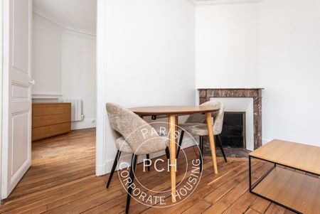 Rue Mathurin Régnier, - Photo 4