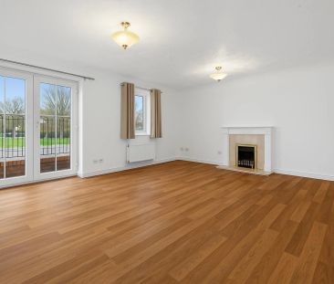 2 Bedroom Flat - Photo 1